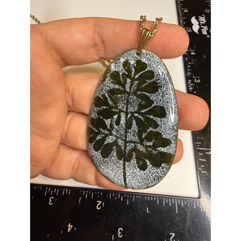 Large Oval Enamel Botanical Leaf Pendant Necklace Gold Tone Chain Green White